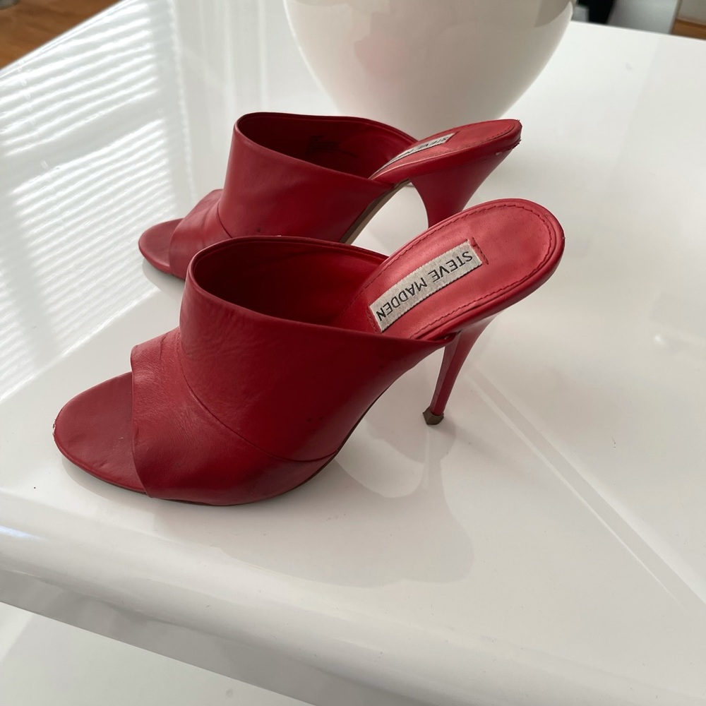 Steve Madden Slip